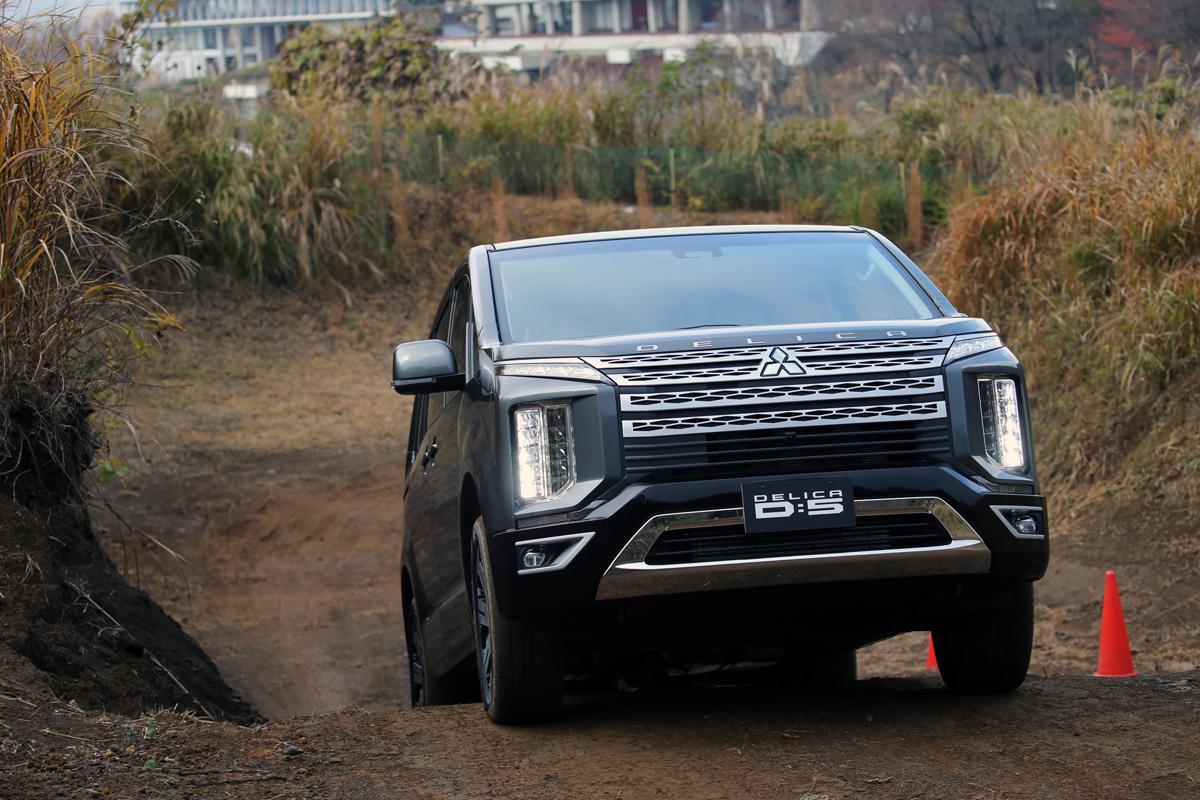 ホントに使えるクルマはどれだ 流行りの3列シートsuv最新車５台のマルとバツ Web Cartop 自動車情報サイト 新車 中古車 Carview