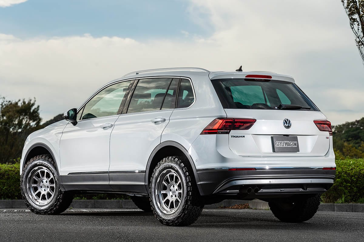 ドイツ車もアゲる Vwトゥーランやティグアンをオフ系カスタムでリフトアップ Up Style Euro スタイルワゴン ドレスアップナビ 自動車情報サイト 新車 中古車 Carview