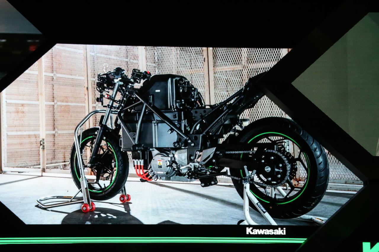 Eicma 19速報 カワサキが突如公開した電動スポーツバイクの気になる内容とは Webオートバイ 自動車情報サイト 新車 中古車 Carview