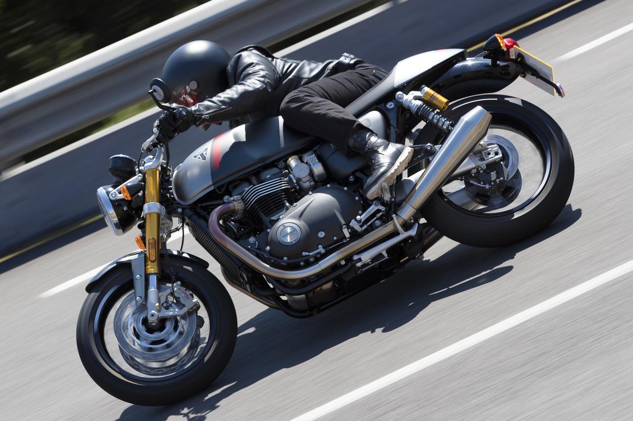 トライアンフから スラクストンrs が新登場 伝統と最新の融合でカフェレーサーの灯をともし続ける Eicma 19速報 Webオートバイ 自動車情報サイト 新車 中古車 Carview