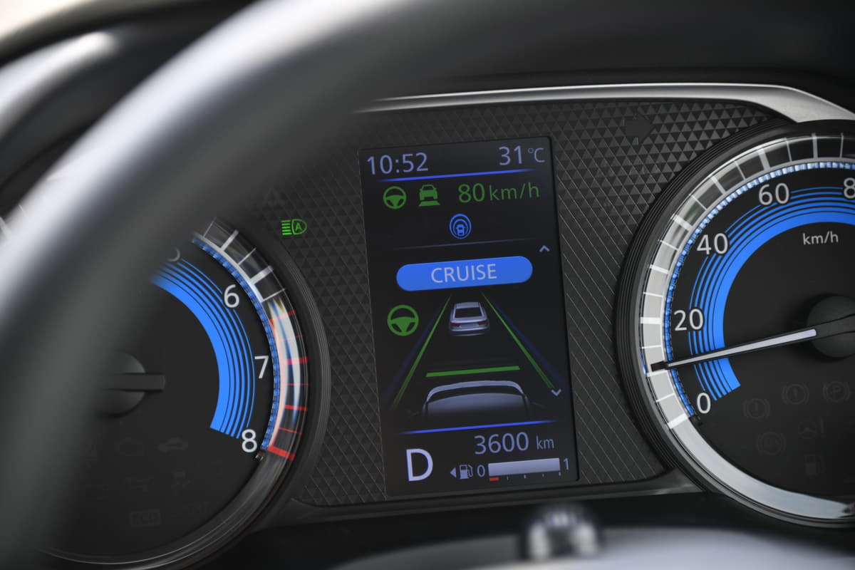 進化したクルマのサイドブレーキ 電動パーキングブレーキ って 仕組みとメリット デメリットを知る Auto Messe Web 自動車情報サイト 新車 中古車 Carview