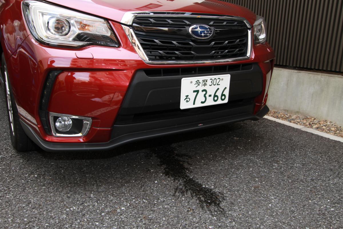 エアコンの水とは限らない クルマの下に垂れる液体はクルマのsosの可能性も Web Cartop 自動車情報サイト 新車 中古車 Carview
