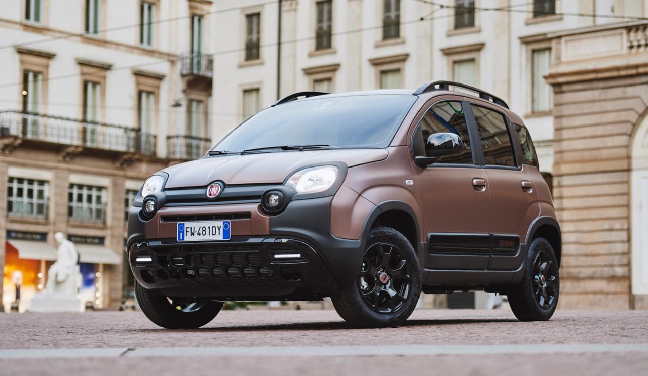 フィアットがイタリアの老舗ファッションブランド トラサルディ とコラボしたスペシャルな パンダ を発表 Motorfan 自動車情報サイト 新車 中古車 Carview