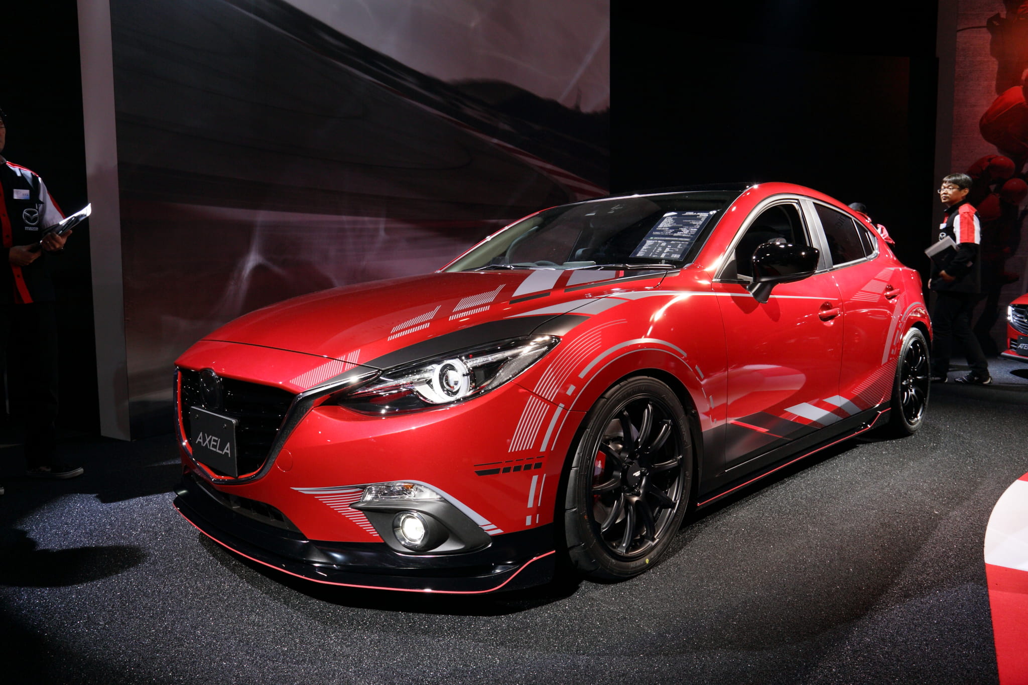 クルマの色は 白か黒が高く売れる はもう古い 最新の中古車ボディカラー事情とは Auto Messe Web 自動車情報サイト 新車 中古車 Carview