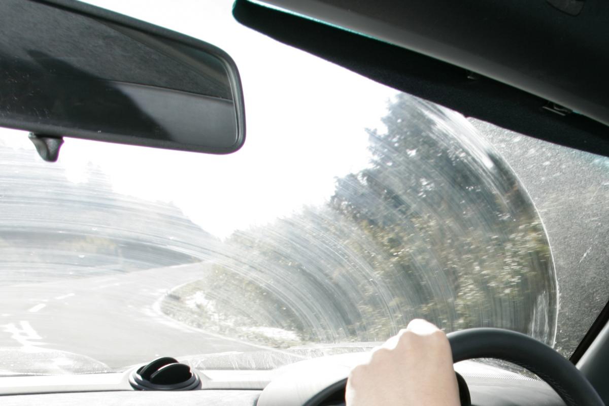 洗車はサボってないのになぜかヤレてる 10年落ち車の意外な劣化点とその対策7つ Web Cartop 自動車情報サイト 新車 中古車 Carview