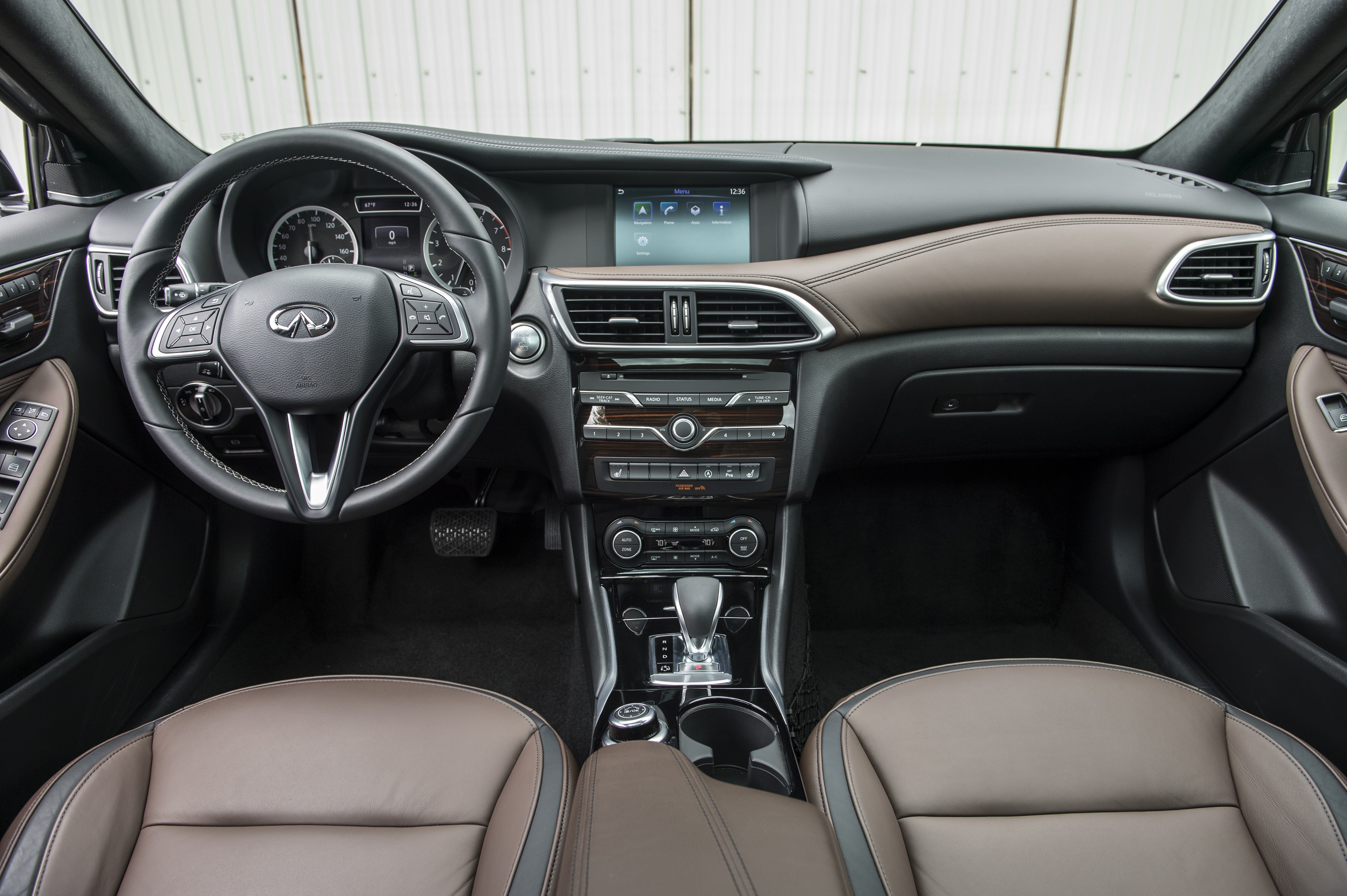インフィニティが新型q30の北米価格を発表 Carview 自動車情報サイト 新車 中古車 Carview