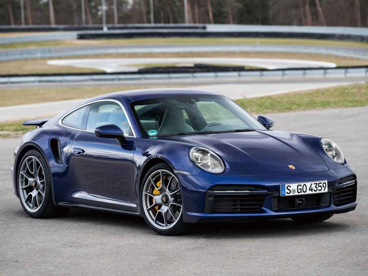 Super Car File 08 最新型ポルシェ911 ターボ Sの圧倒的なパフォーマンスはまさにスーパーカー Webモーターマガジン 自動車情報サイト 新車 中古車 Carview