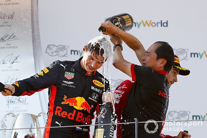 レッドブル ホンダ フェルスタッペンの優勝確定 審議の結果ペナルティなし F1オーストリアgp Motorsport Com 日本版 の写真 自動車情報サイト 新車 中古車 Carview
