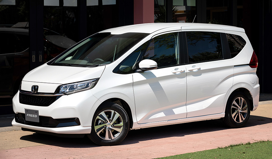 C Hrがマイナーチェンジ Gr Sportsも登場 ほか 暮秋の特別仕様車 限定車情報 ベストカーweb の写真 4ページ目 自動車情報サイト 新車 中古車 Carview