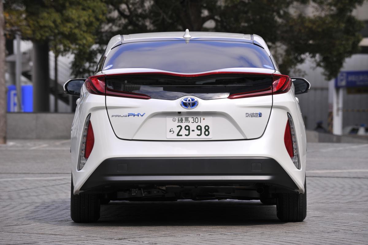 デザイン優先の弊害 機能部品のウインカーやブレーキランプが見えづらいクルマ３選 Web Cartop 自動車情報サイト 新車 中古車 Carview