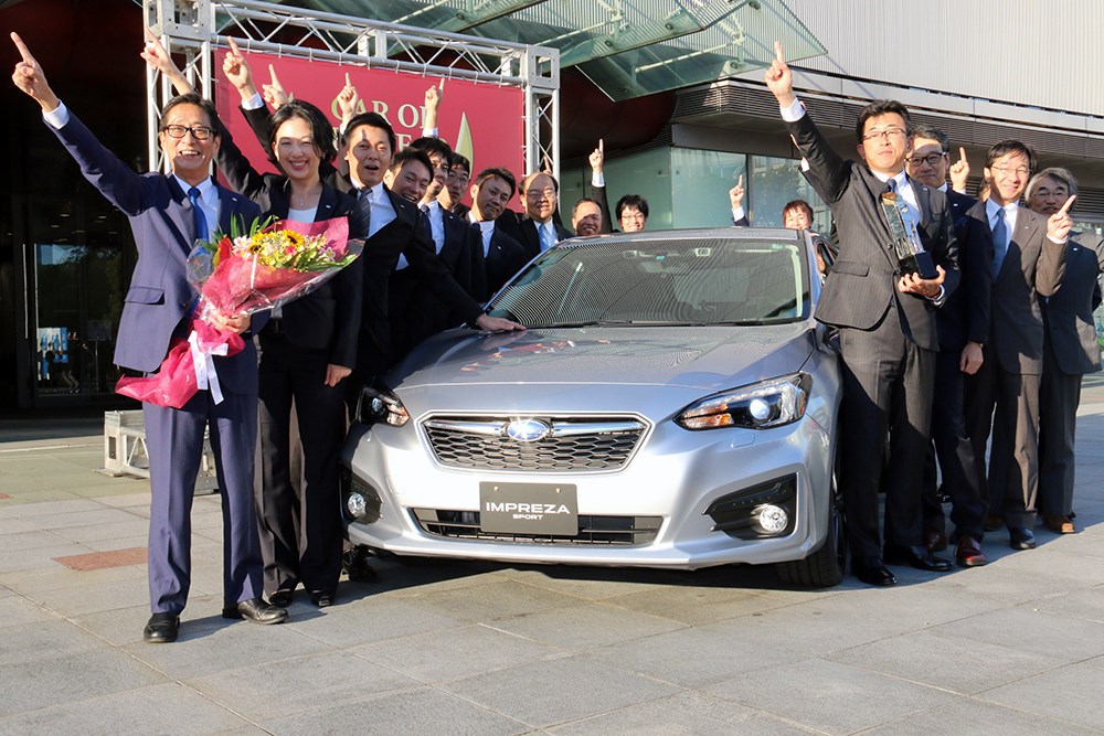 速報 スバル インプレッサスポーツ G4 が 16 17 日本カーオブザイヤー を受賞 今年を代表する1台に Carview 自動車情報サイト 新車 中古車 Carview