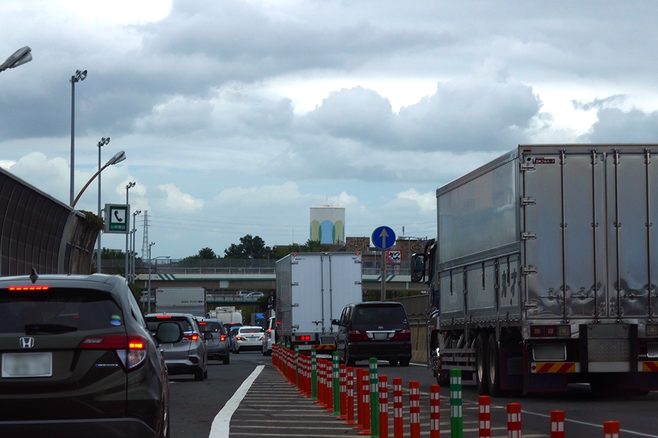 あおり運転を遭わないために あおる人の心の中身を交通心理士に聞く ベストカーweb の写真 6ページ目 自動車情報サイト 新車 中古車 Carview