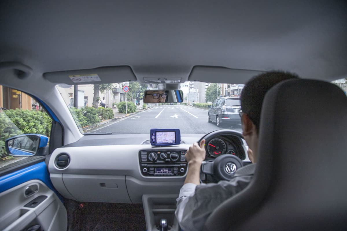 あおり運転を未然に防ぐ ドアミラーとバックミラーの積極的利用が安全運転に繋がる Auto Messe Web 自動車情報サイト 新車 中古車 Carview