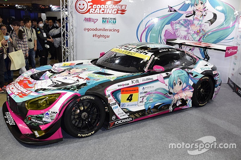 グッドスマイルレーシング 東京オートサロンで19年マシンのカラーリングを発表 Motorsport Com 日本版 自動車情報サイト 新車 中古車 Carview