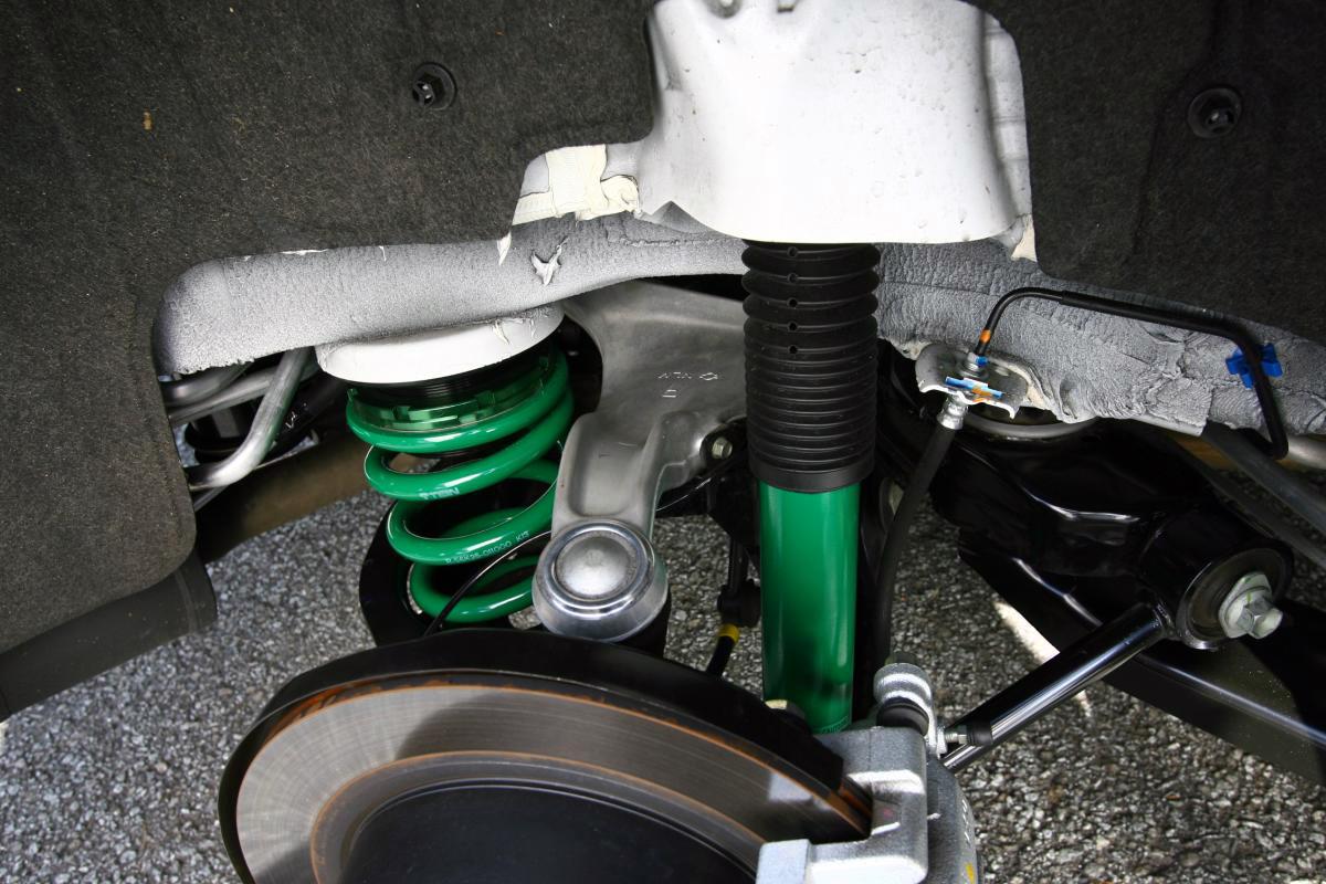 新車時ってこんなに良かったっけ 古いクルマで交換すると効果絶大のパーツ６つ Web Cartop 自動車情報サイト 新車 中古車 Carview
