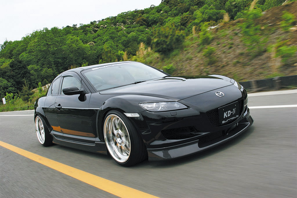 Rx 8にパワフルさとラグジュアリー感を注入 Fd3s用パワートレインを完全移植したスーパーチューンド Web Option 自動車情報サイト 新車 中古車 Carview