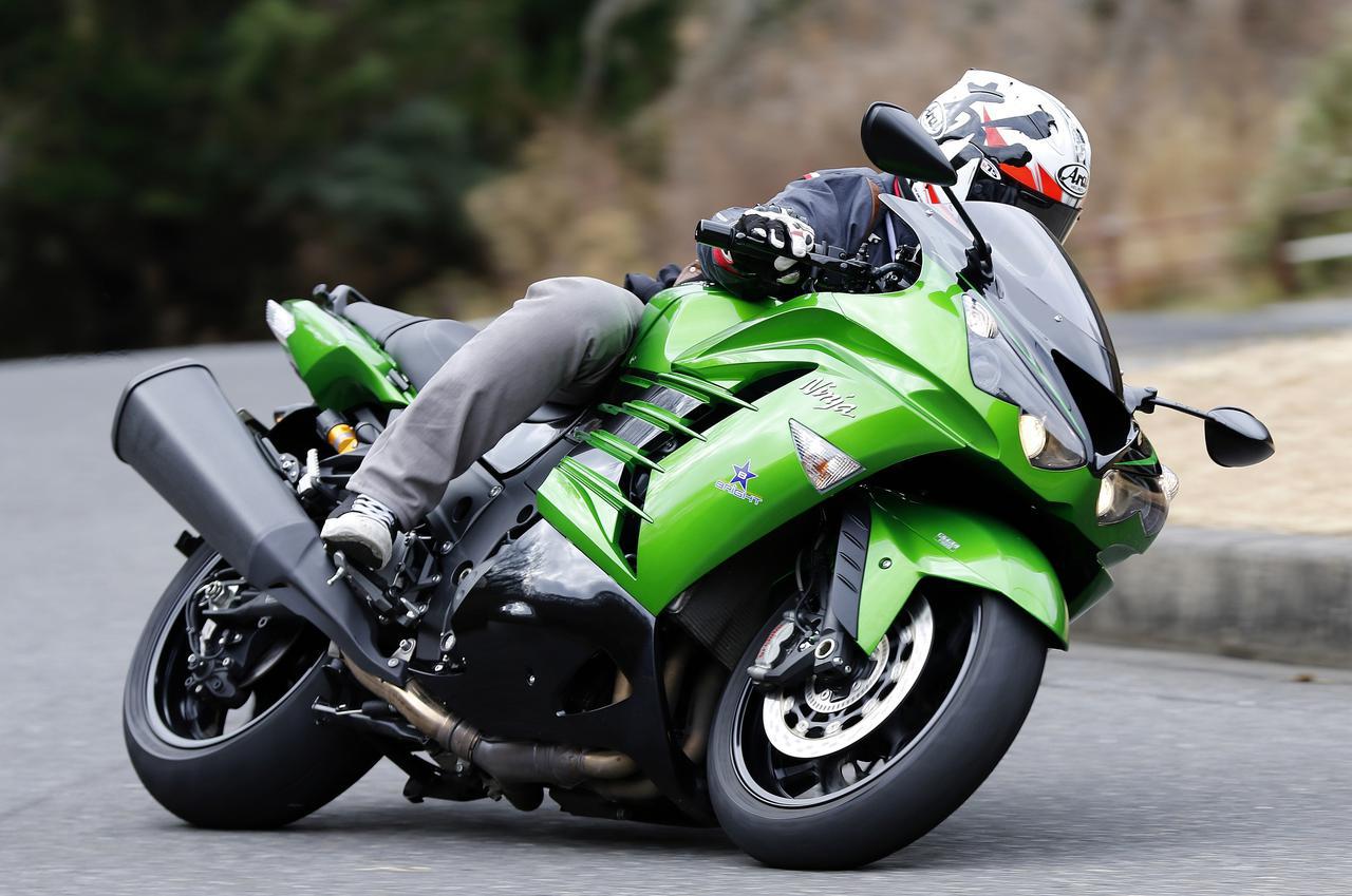 試乗インプレ カワサキ Ninja Zx 14r 変わりゆくメガスポーツの概念 18年 Webオートバイ 自動車情報サイト 新車 中古車 Carview