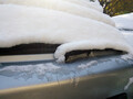 【今さら聞けない】なぜ雪が降る前にワイパーを立てるのか？