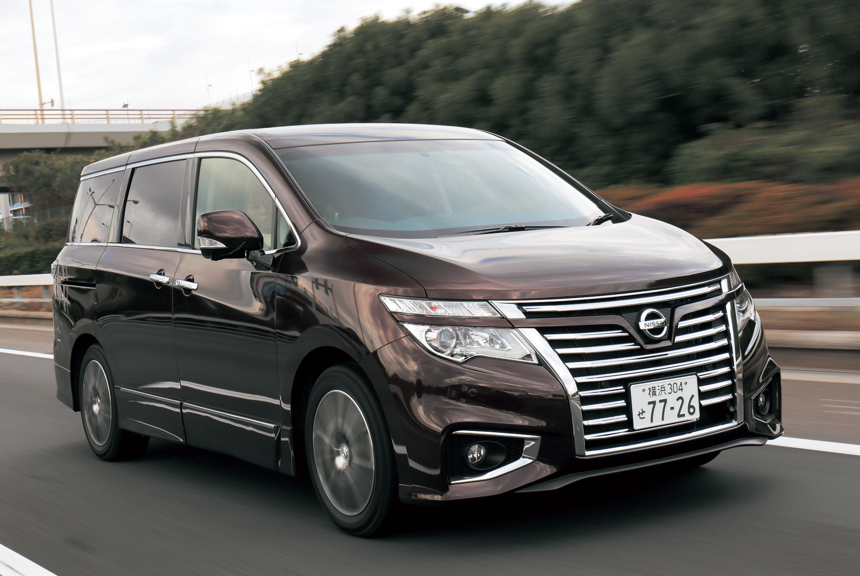 かつての帝王 日産エルグランドはなぜアルファードになれなかったのか ベストカーweb ヘッドライン 自動車情報サイト 新車 中古車 Carview