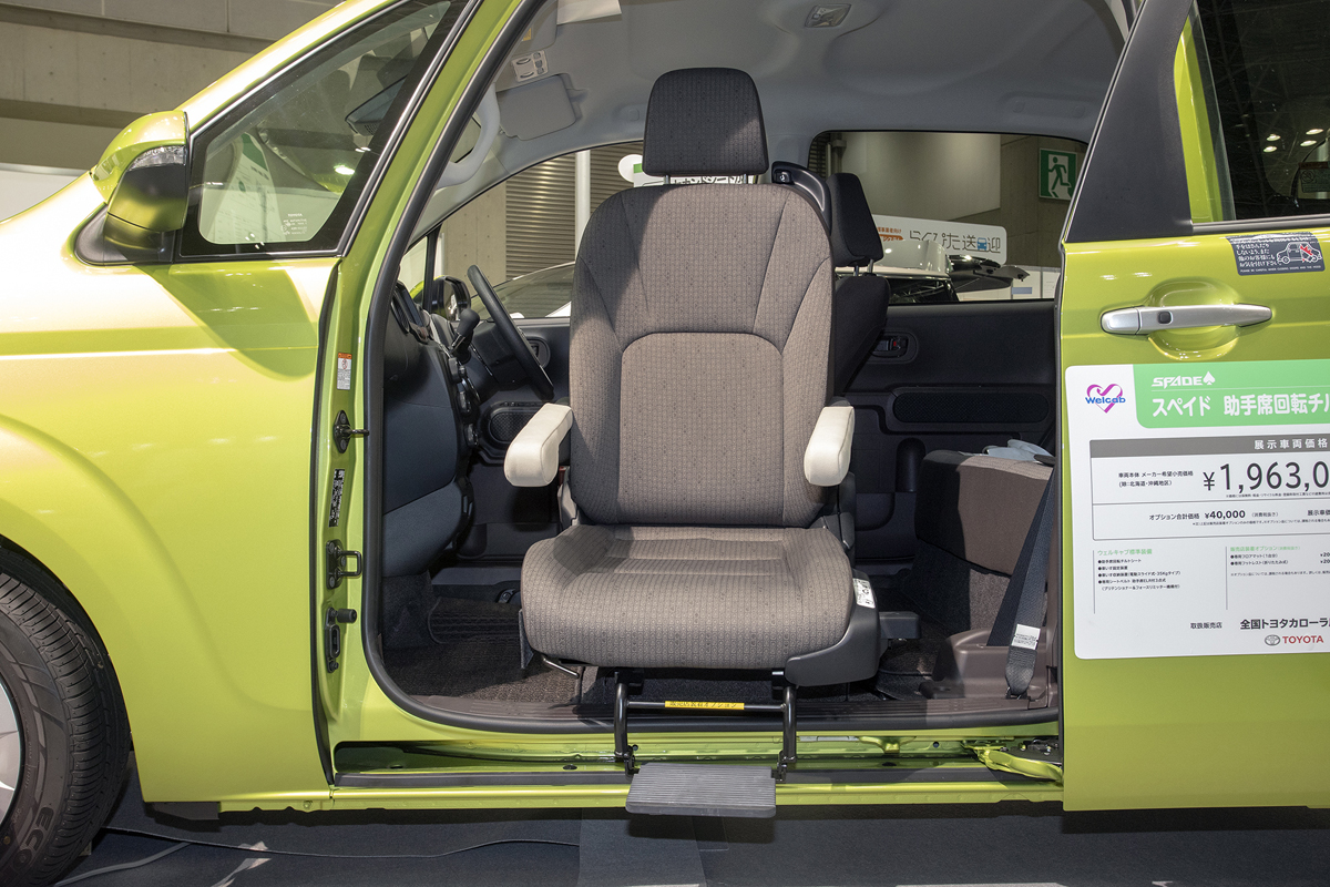 高齢者の自立を促し介護する人への負荷が少ない 助手席回転シート仕様車 Auto Messe Web 自動車情報サイト 新車 中古車 Carview