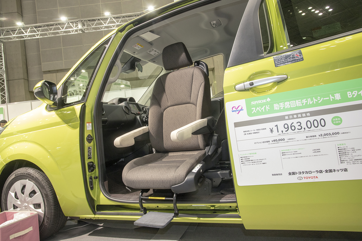 高齢者の自立を促し介護する人への負荷が少ない 助手席回転シート仕様車 Auto Messe Web 自動車情報サイト 新車 中古車 Carview