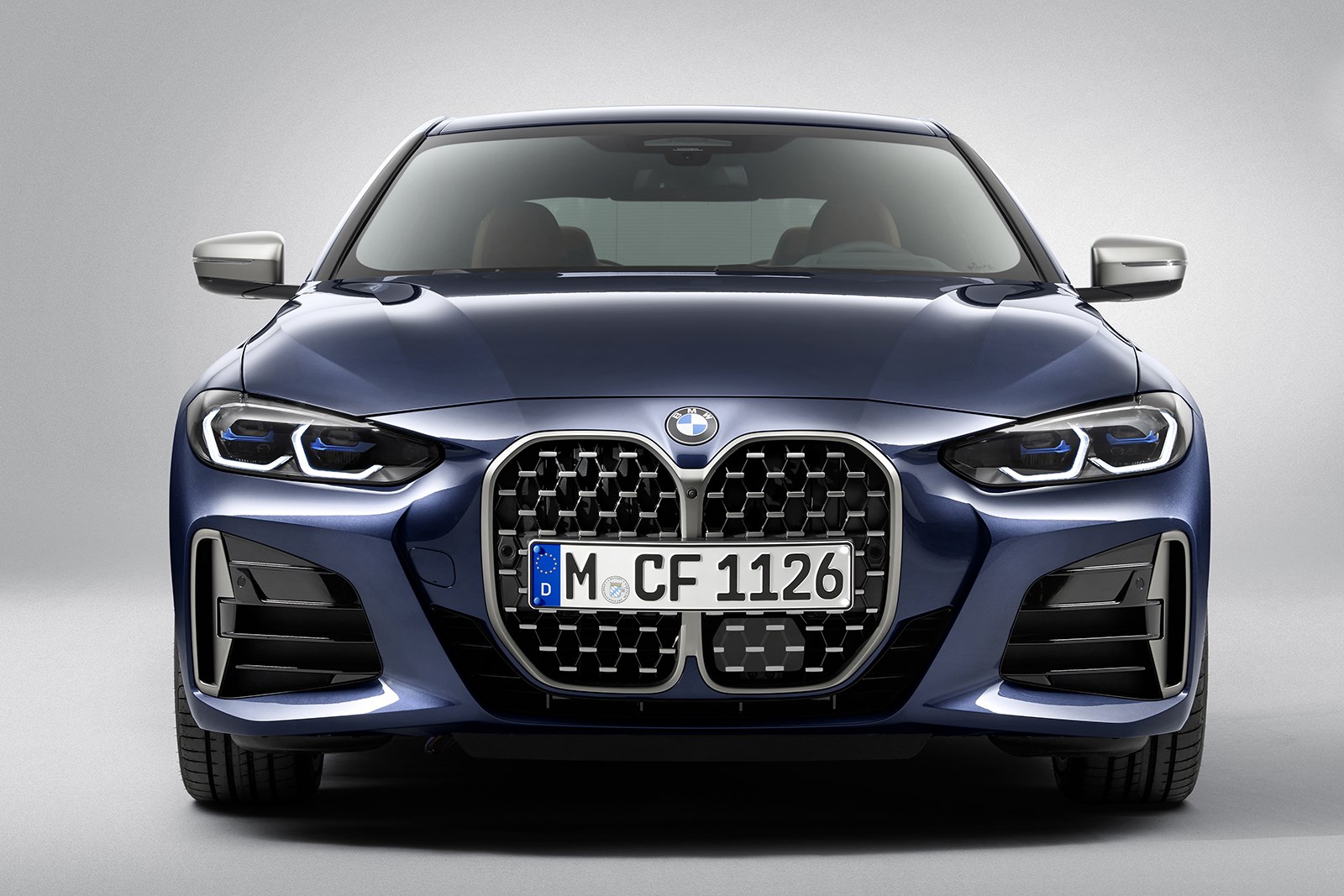 独bmw 新型4シリーズクーペを世界初公開 10月に発売へ Carview 自動車情報サイト 新車 中古車 Carview