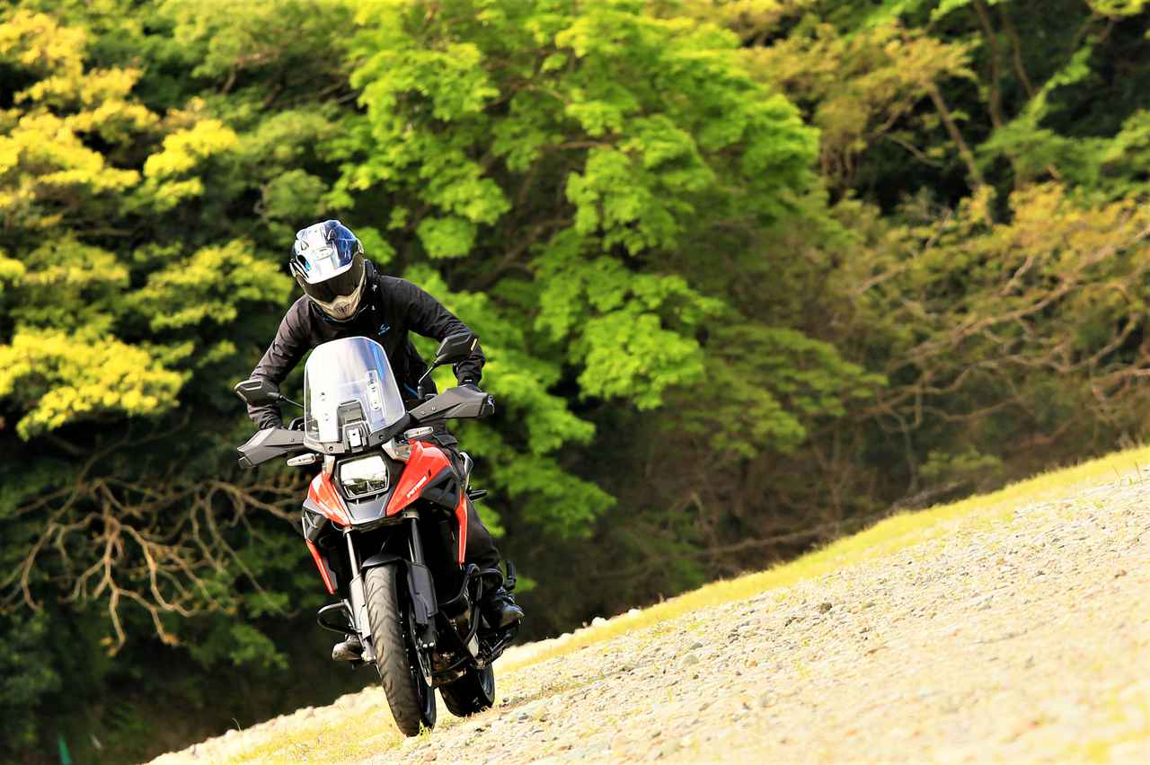 狙ったのか 結果的にそうなったのか スズキの新型 Vストローム1050xt をアドベンチャーバイクとして考えると Suzuki V Strom1050xt レビュー 2 Webオートバイ 自動車情報サイト 新車 中古車 Carview