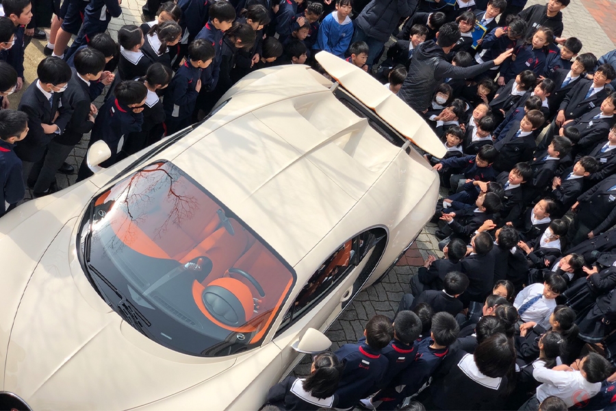 Zozo前澤氏所有の3億円ブガッティ シロン 特別ワンオフのパガーニ ゾンダzozo 鈴鹿サーキットを走る くるまのニュース 自動車 情報サイト 新車 中古車 Carview