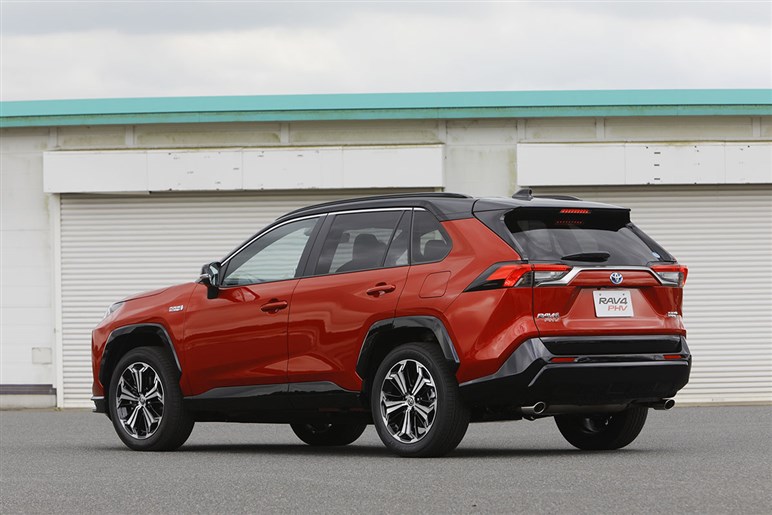 これはハリアーより Rav4 Phvは新世代システム搭載で0 100 6秒 Ev航続距離95kmの充実スペック Carview 自動車情報サイト 新車 中古車 Carview