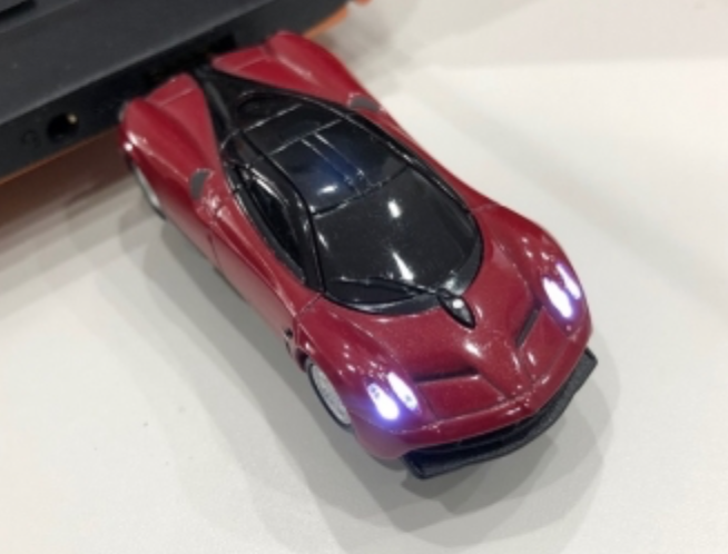 世界に100台しかない超高級スーパーカー パガーニ ウアイラ をこの手に Dime 自動車情報サイト 新車 中古車 Carview