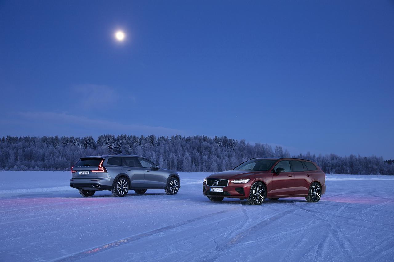 雪と氷の世界でボルボの本領発揮 スウェーデンのクルマは 当然 雪と氷に強いのか ウインター テストドライブ ルレオ 19 Webモーターマガジン 自動車情報サイト 新車 中古車 Carview