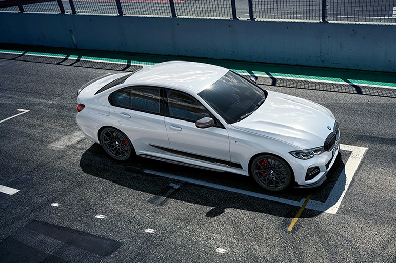 BMW、新型3シリーズセダン用の純正アクセサリー「Mパフォーマンスパーツ」を発表