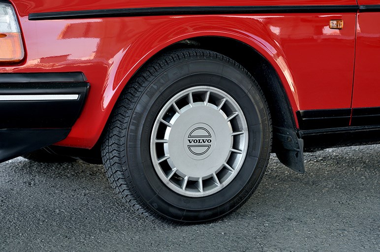 ボルボ240エステートを普段使いする Gq Japan