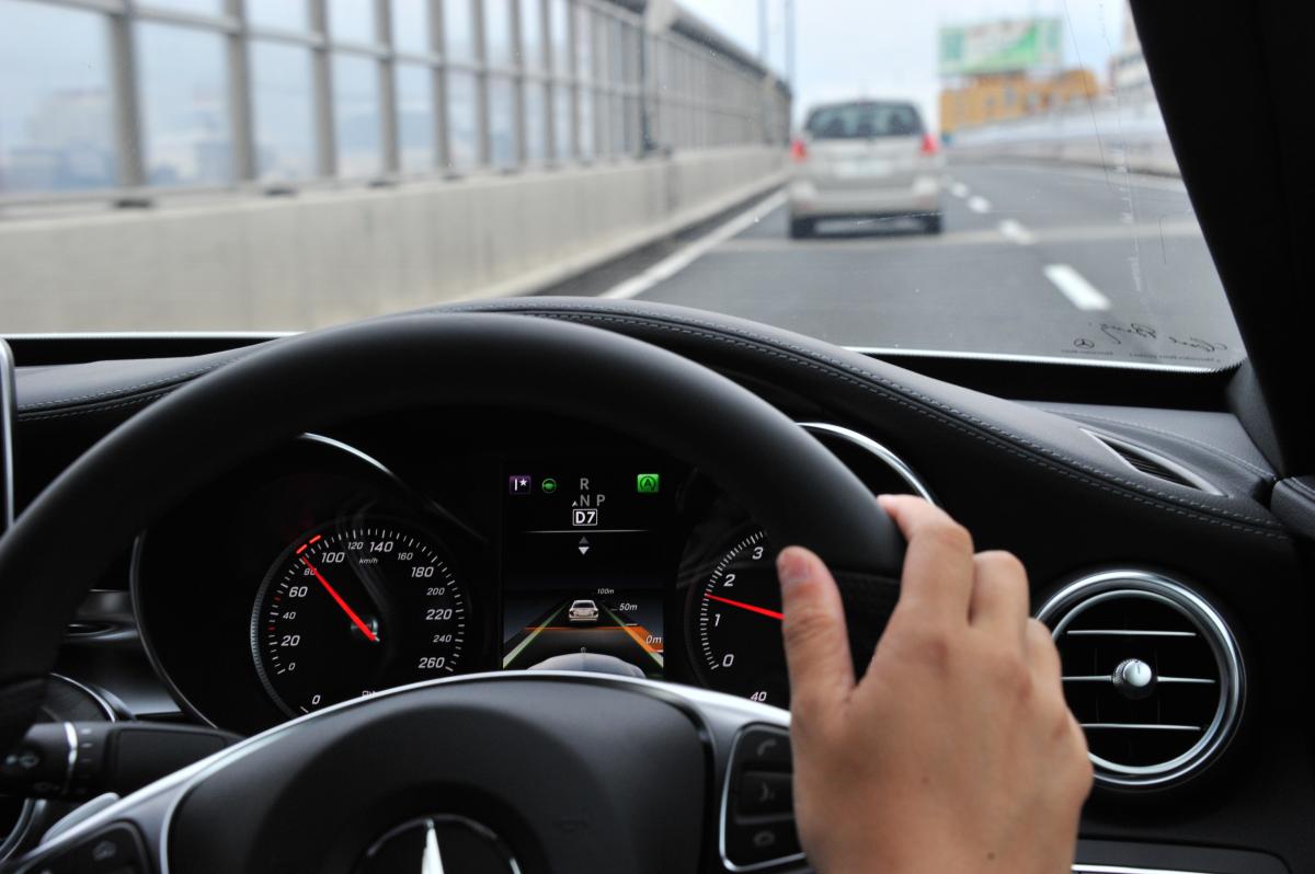 クルーズコントロールの車間設定は開きすぎ 安全な車間距離にイラつく日本の現状 Web Cartop 自動車情報サイト 新車 中古車 Carview