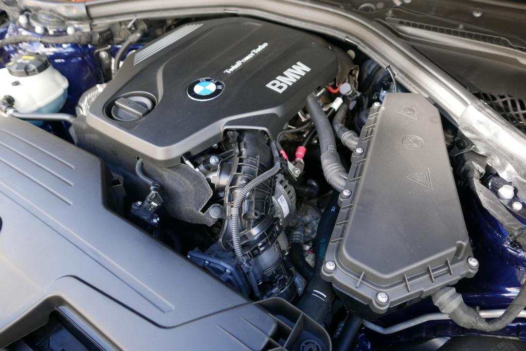 BMW320d（F30最終型）の燃費は？ガソリン320iより1年で5万7000円も燃料費が安い!?