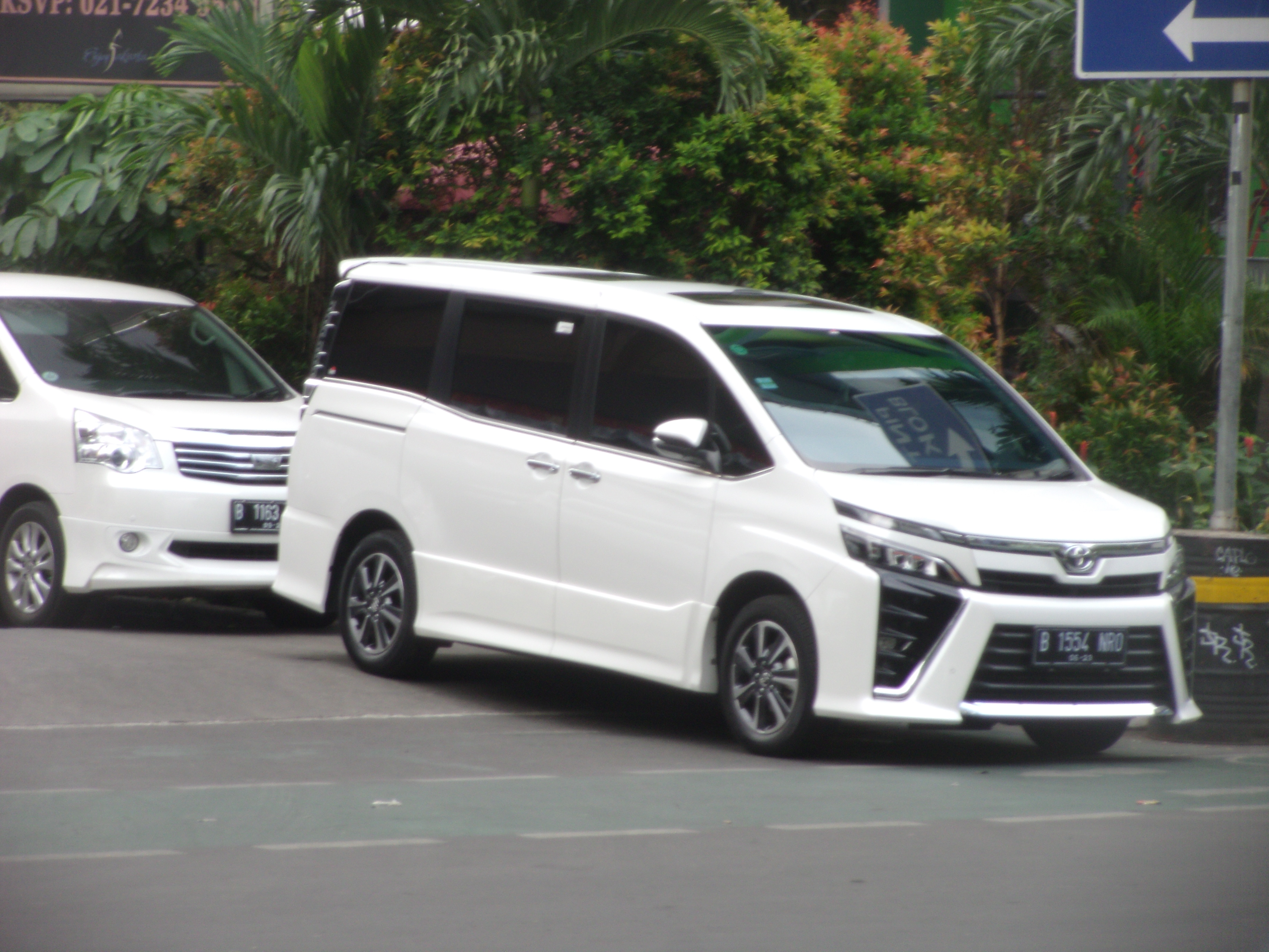 今インドネシアで トヨタ ヴォクシー の人気が急上昇しているワケとは Web Cartop 自動車情報サイト 新車 中古車 Carview