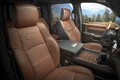 米ラム、超豪華かつタフなピックアップを発表　車両価格は600万円台から