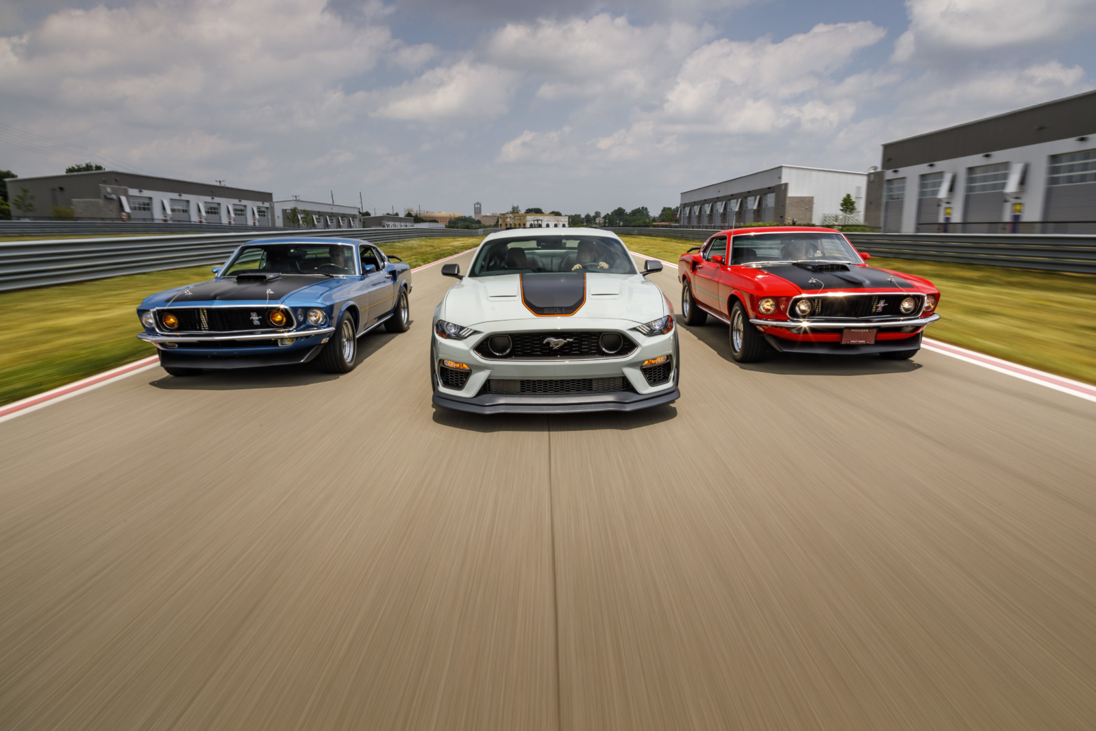 伝説のマスタング マッハ1復活 5 0リッターv8 6速mtのアスリート仕様を21年に限定発売 Genroq Web 自動車情報サイト 新車 中古車 Carview