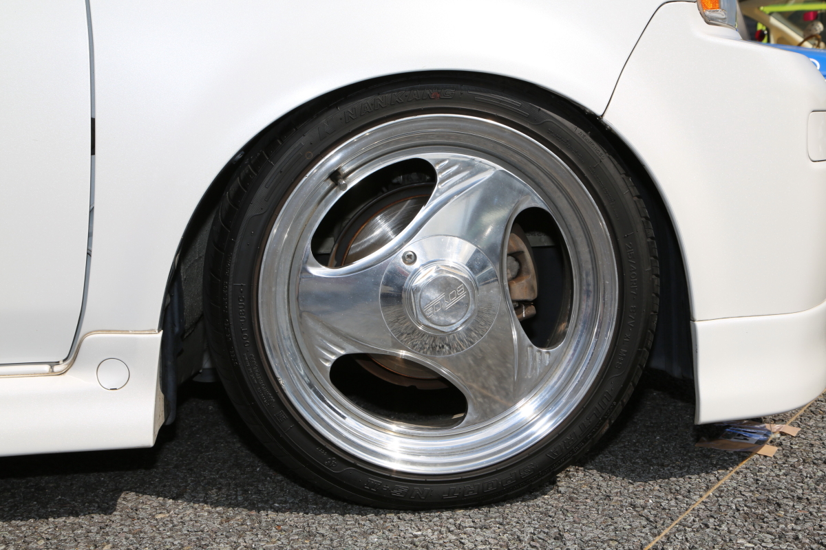 彼女も大満足 の90年代風 しゃれおつ カスタムを発見 スーパーアメリカンフェスティバル17 Auto Messe Web 自動車情報サイト 新車 中古車 Carview