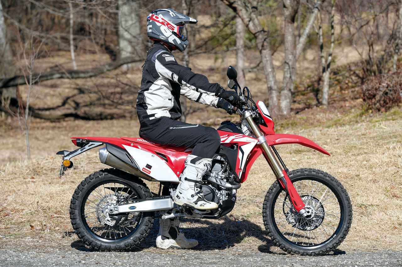 試乗インプレ ホンダ Crf450l 逆輸入車 フルパワーで光る R直系 のパフォーマンス テスター 三橋 淳 Webオートバイ 自動車情報サイト 新車 中古車 Carview