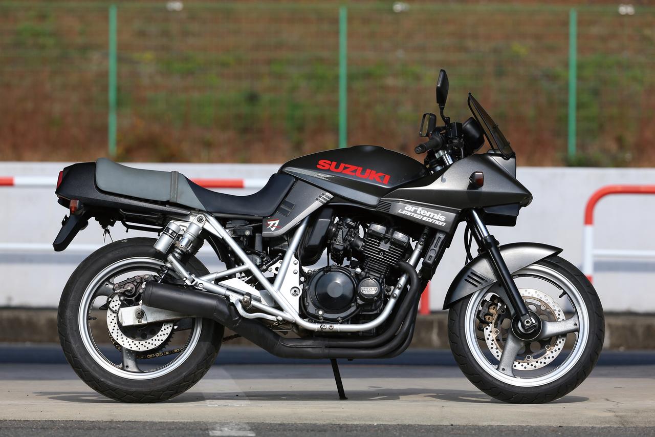 【絶版名車インプレッション】SUZUKI GSX250S KATANA（1991年）