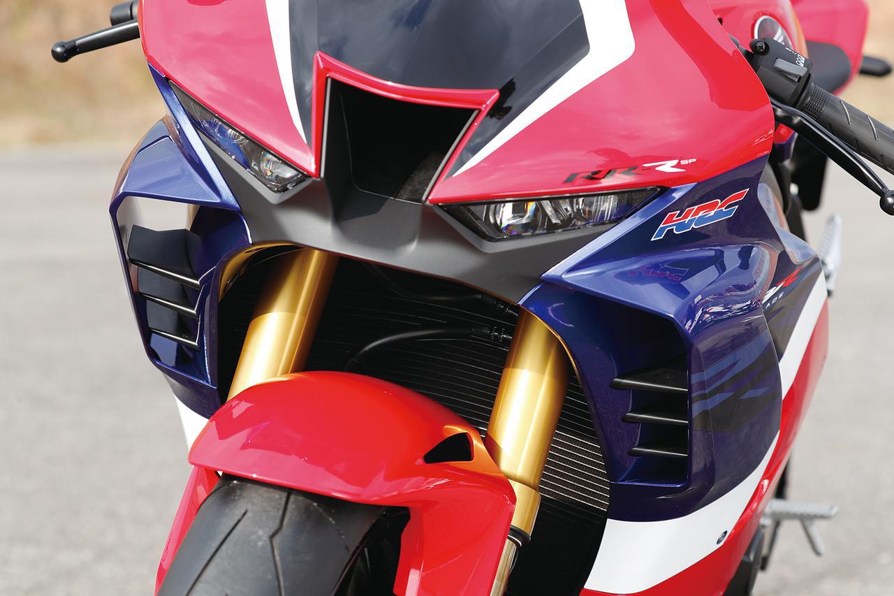 Cbr1000rr R徹底攻略 1 ついに日本降臨 史上最強cbr スタンバイ完了 スタイリング編 Webオートバイ 自動車情報サイト 新車 中古車 Carview