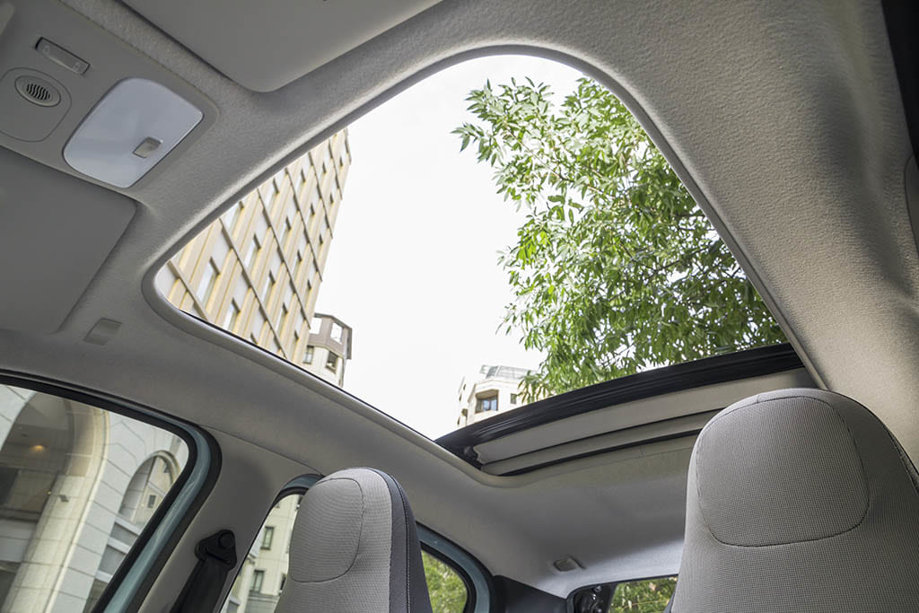 国内試乗 ルノー トゥインゴ トゥインゴと暮らすと毎日が楽しくなる理由 Le Volant Carsmeet Web 自動車情報サイト 新車 中古車 Carview
