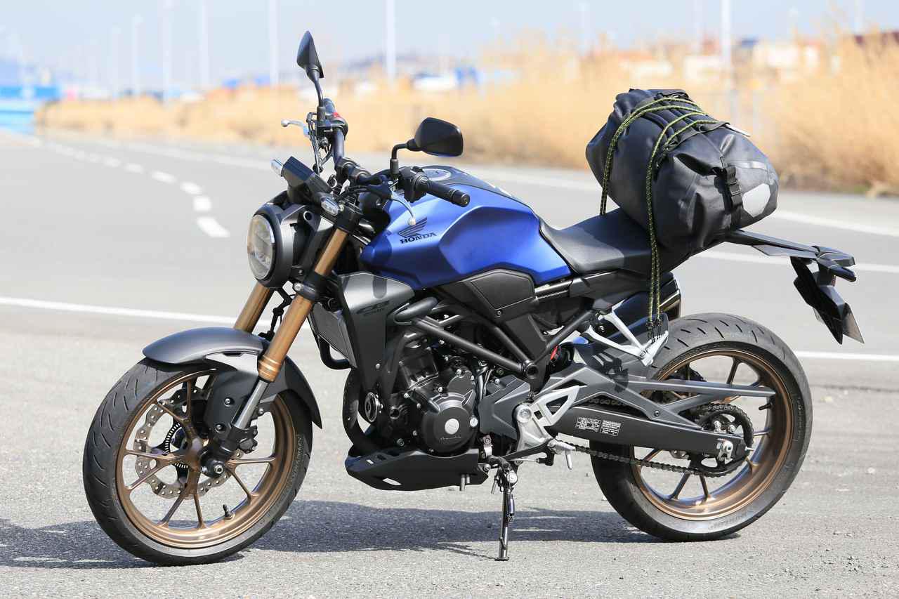 積載インプレ ホンダ Cb250r 新世代cbシリーズに共通する荷物の積みにくさを攻略する方法 Webオートバイ 自動車情報サイト 新車 中古車 Carview