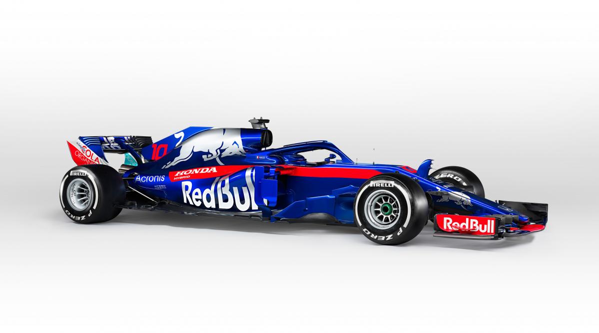 開幕まであと3週間 今年は期待したいホンダf1 Red Bull Toro Rosso Honda 新型マシン Str13 を公開 Motorfan 自動車情報サイト 新車 中古車 Carview