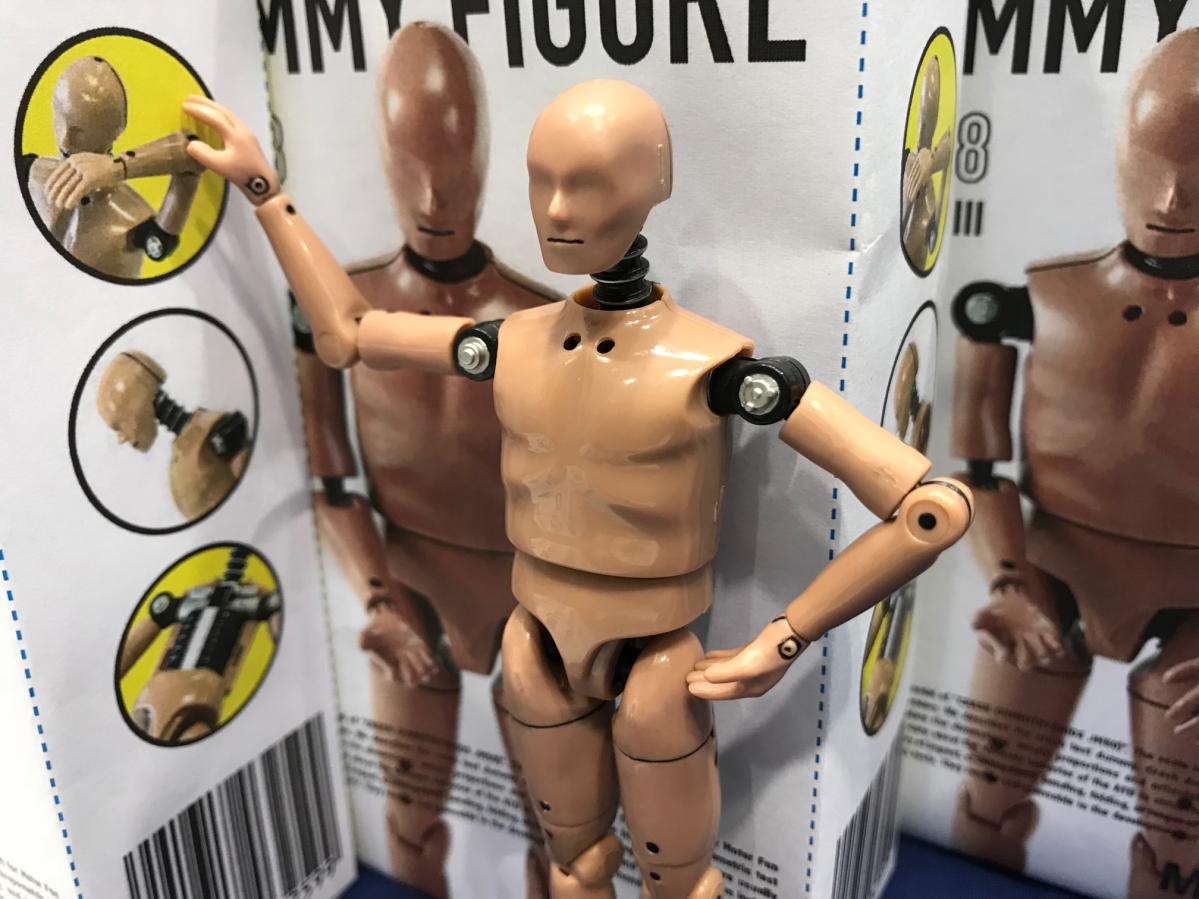 DUMMY-KUN 練習用ダミー人形 CRASH DUMMY FIGURE（通称：人体ダミー君）がブースに登場！[人