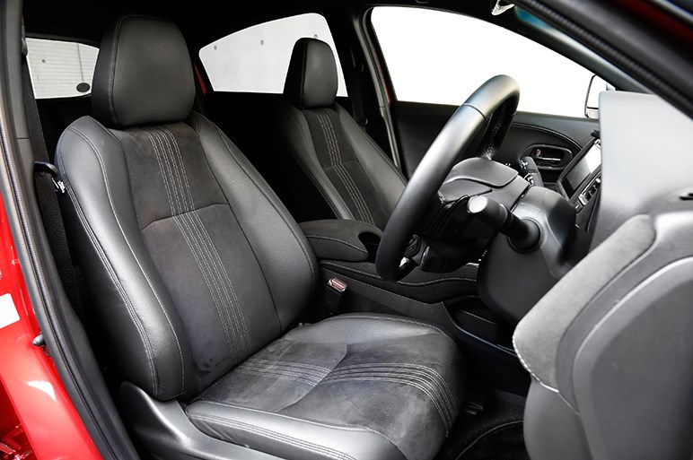 ホンダ ヴェゼル ハイブリッド Rs 流行りモノだと正直見くびってました Carview 自動車情報サイト 新車 中古車 Carview