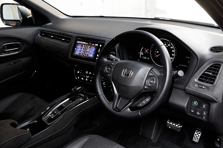 ホンダ ヴェゼル ハイブリッド Rs 流行りモノだと正直見くびってました Carview 自動車情報サイト 新車 中古車 Carview