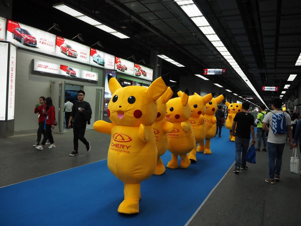 怪しいパクリキャラに野外ライブ 中国 広州モーターショーの勢いは日本も見習うところアリ Web Cartop 自動車情報サイト 新車 中古車 Carview