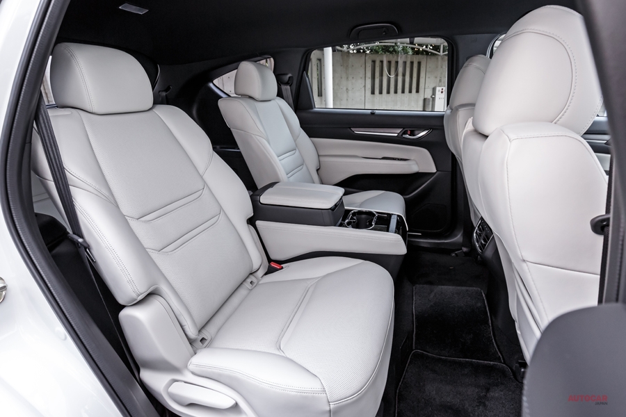 Cx 8試乗 走り 内装 3列目シートの評価は 12 14発売 Autocar Japan の写真 11ページ目 自動車情報サイト 新車 中古車 Carview